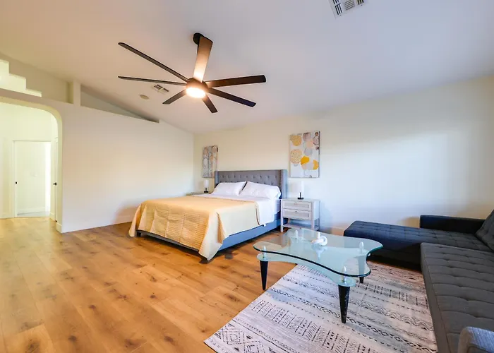 Patio W/ Fairway View! Pet-friendly Mohave Holiday home