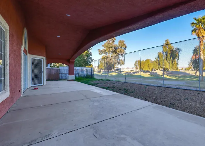 Patio W/ Fairway View! Pet-friendly Mohave Holiday home