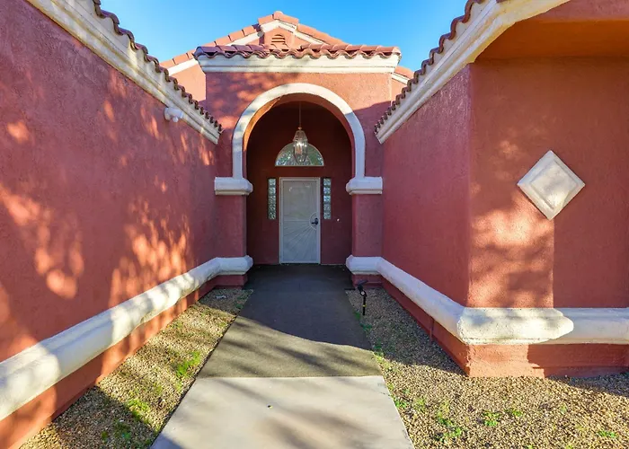 Patio W/ Fairway View! Pet-friendly Mohave Holiday home *